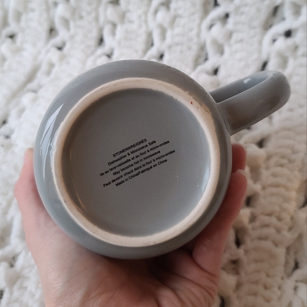 Beautiful 'Hello Winter' Mug ❄️ - Picture 4 of 5
